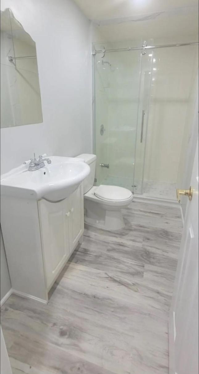 מיסיסאוגה Elegant & Luxurious 3 Bedroom Home מראה חיצוני תמונה